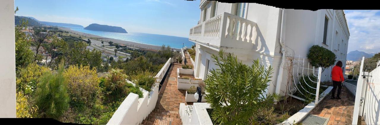 Appartamento Nel Fabbricato Denominato Il Castello Praia a Mare Exterior foto